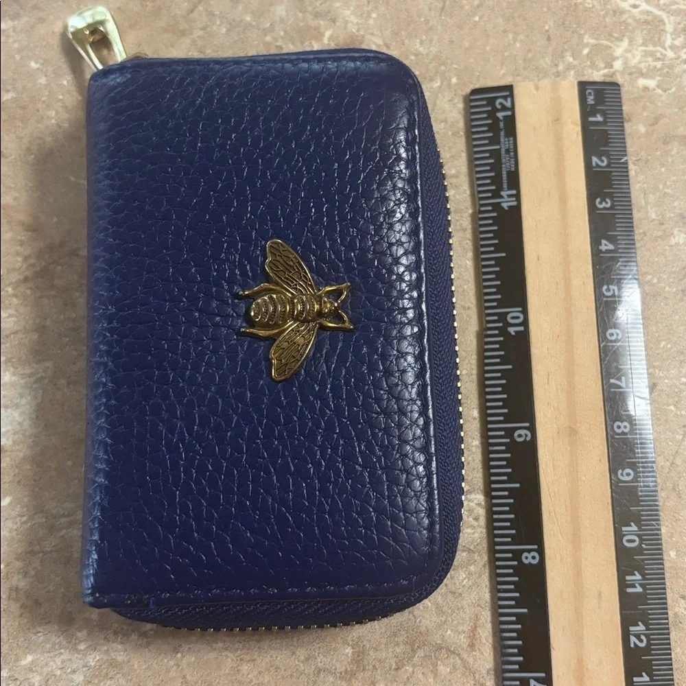 Elegant Navy Blue Faux Leather Card Holder with Brass Bee Accent